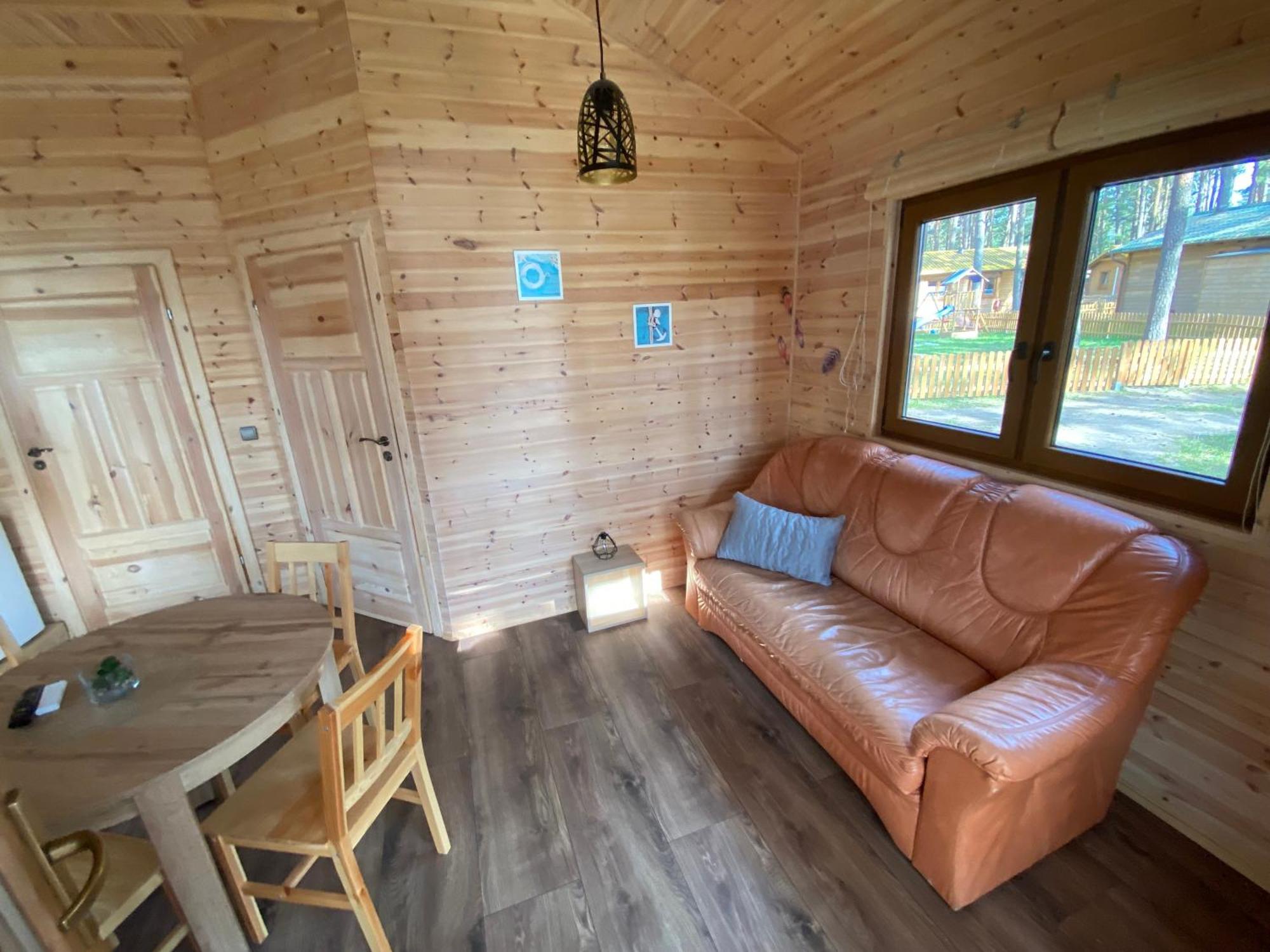 Domek Z Widokiem Jeziora Borsk Exterior foto